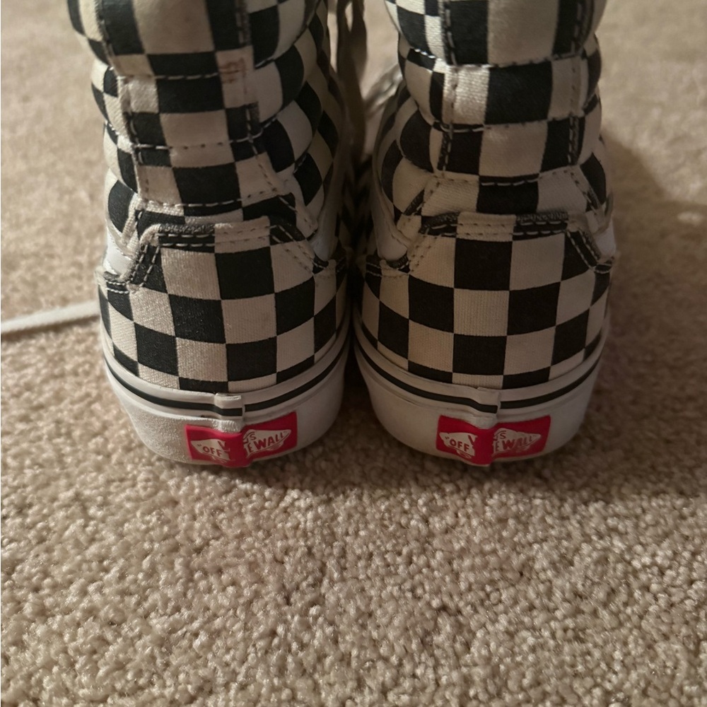 Black and white checkered Vans high-top sneakers size U.S. women 7 - Picture 5 of 6